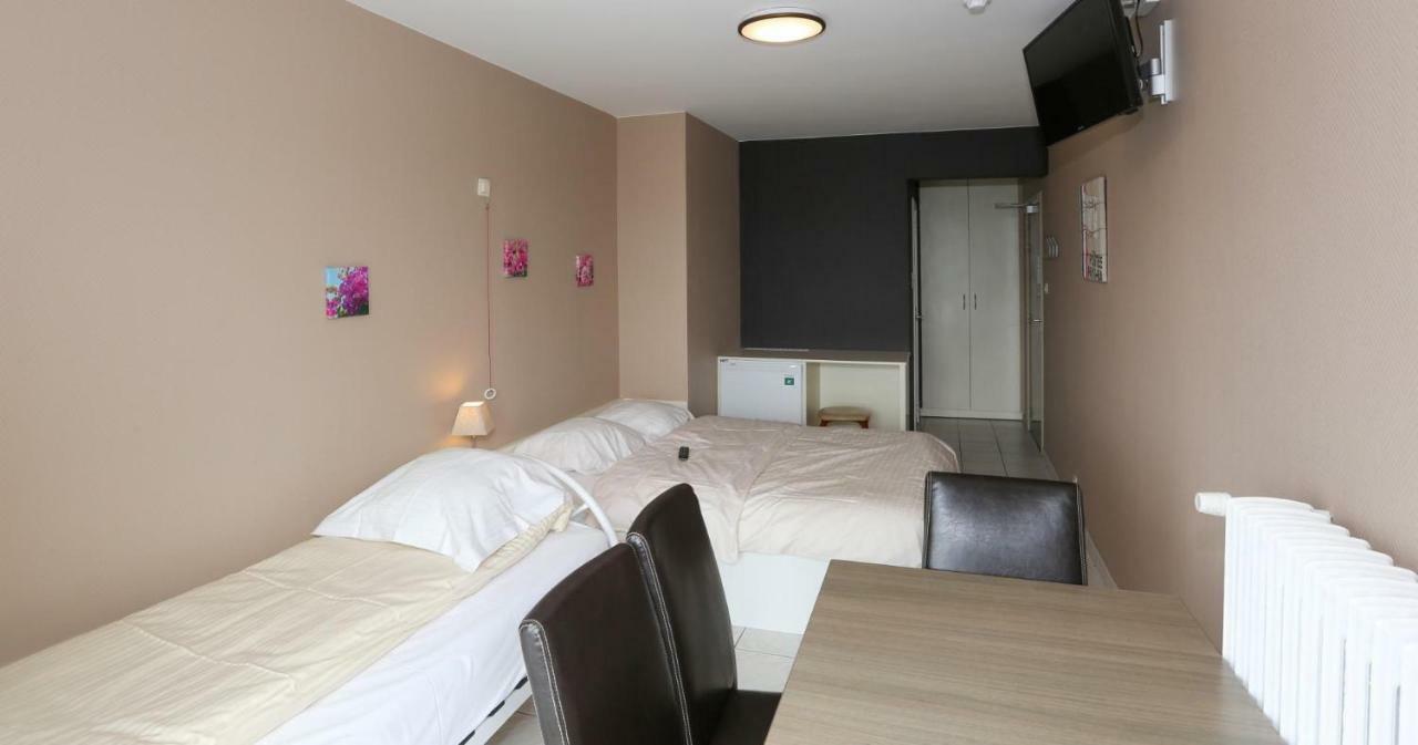 Hotel De Zeebries Budget Миделкерк Экстерьер фото
